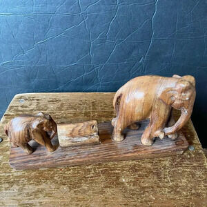 Vintage Hand Carved Wooden Mama and Baby Elephants Home Office Decor